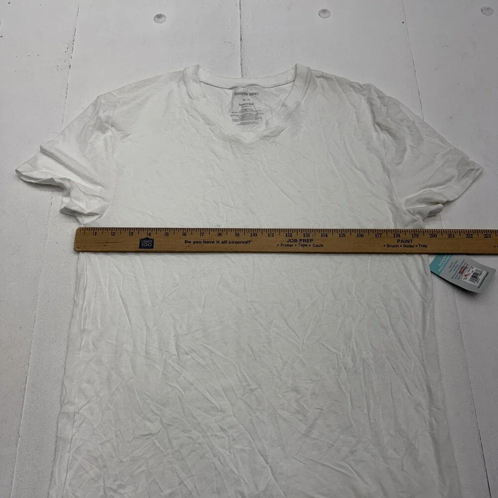 Tommy John Undershirt Mens Medium White Second Skin Modern Fit Modal Stretch